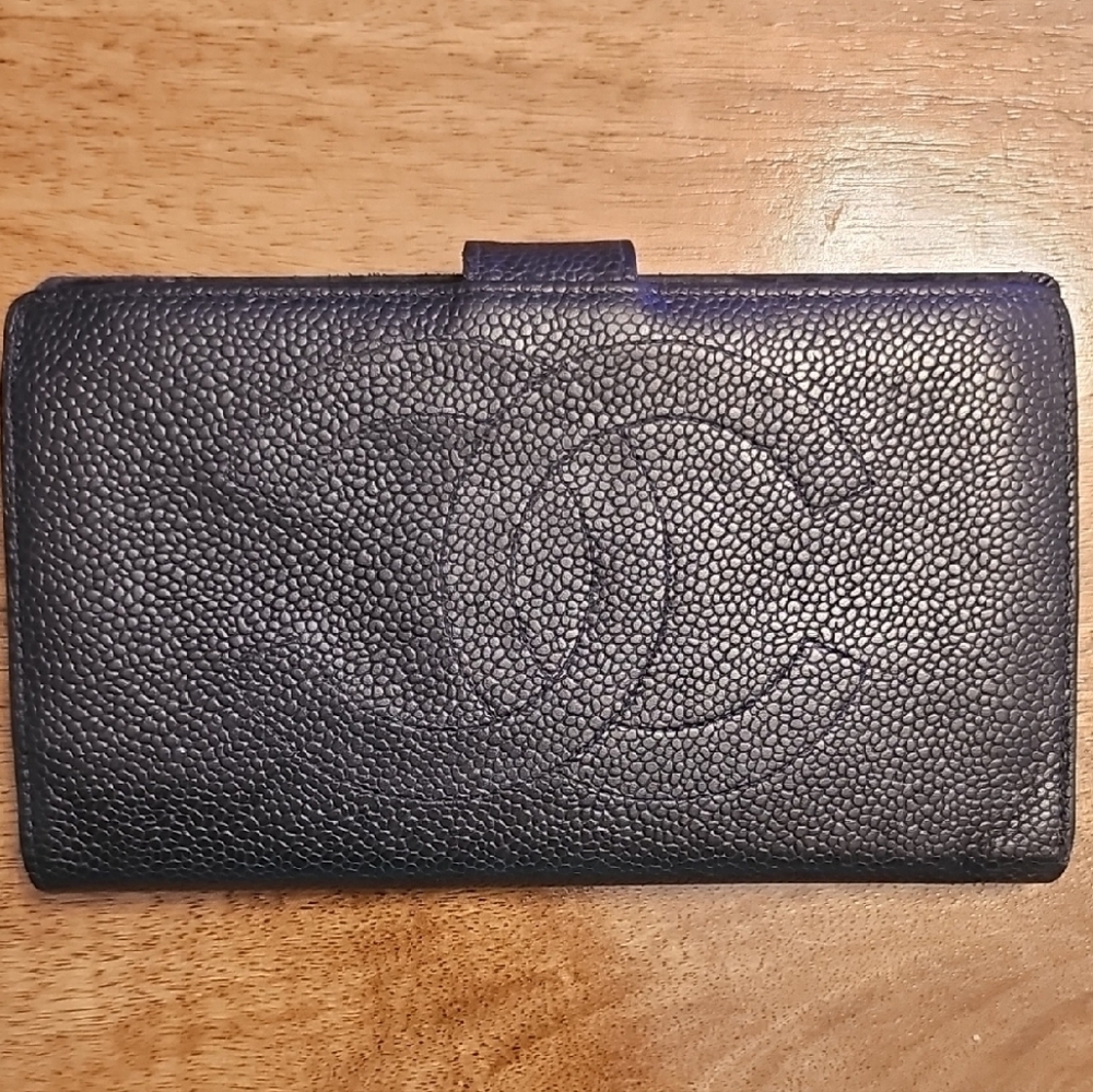 CHANEL BLACK Embossed CAVIAR Leather Wallet VINTAGE